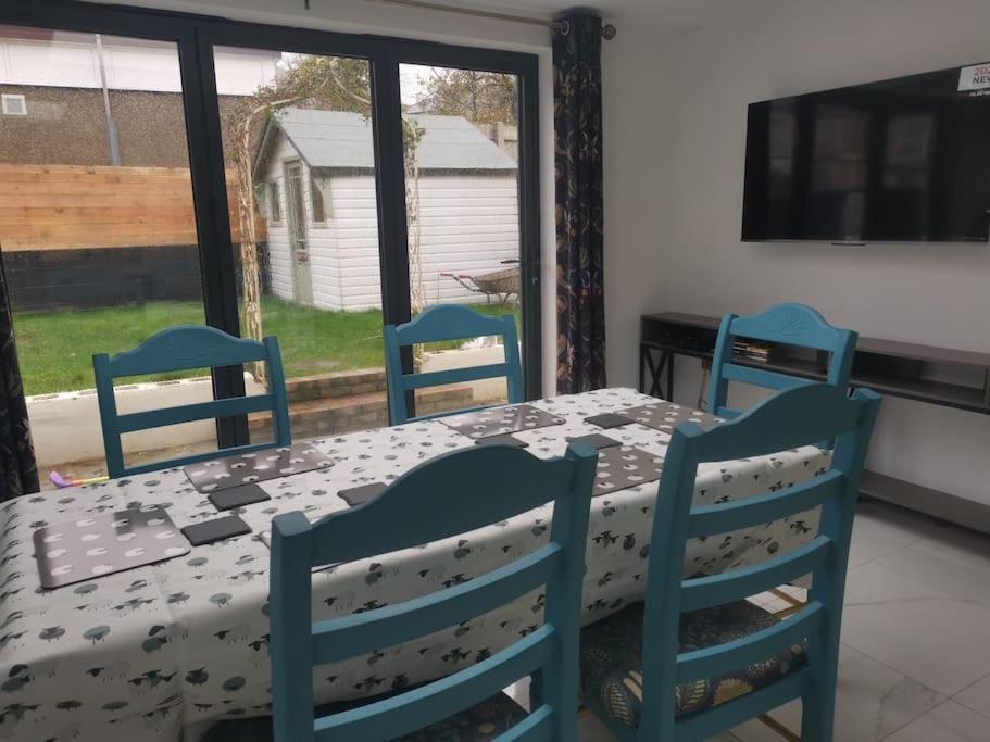 란베리스 Prime Location For Snowdon, Family And Dog Friendly! 빌라 외부 사진